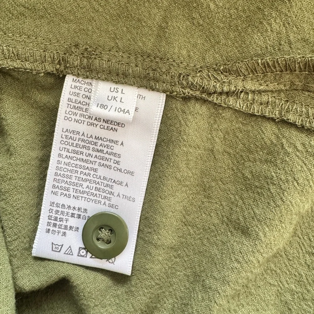 BDG Olive Green Casual Button Down Shirt 100%Cotton